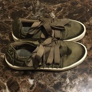 Olive green madden girl shoes